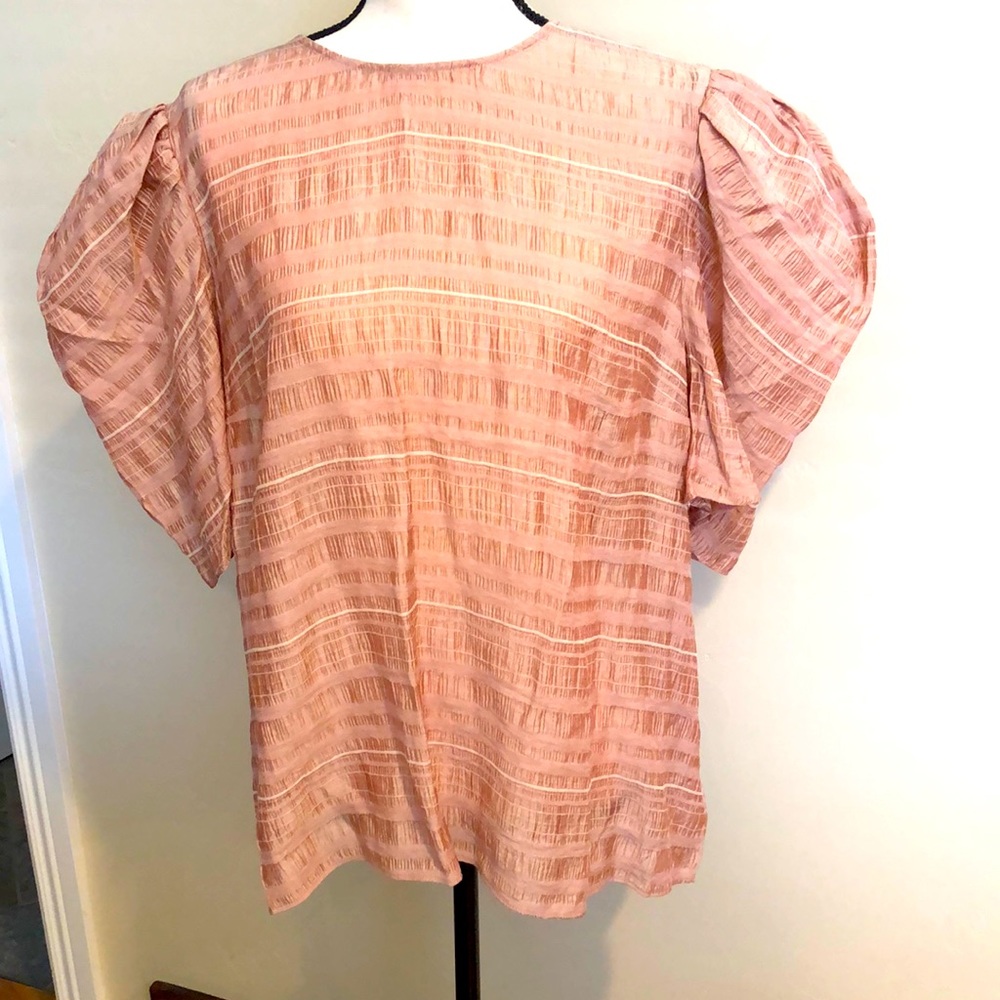 New women’s Express puff sleeve blouse XL, in rose